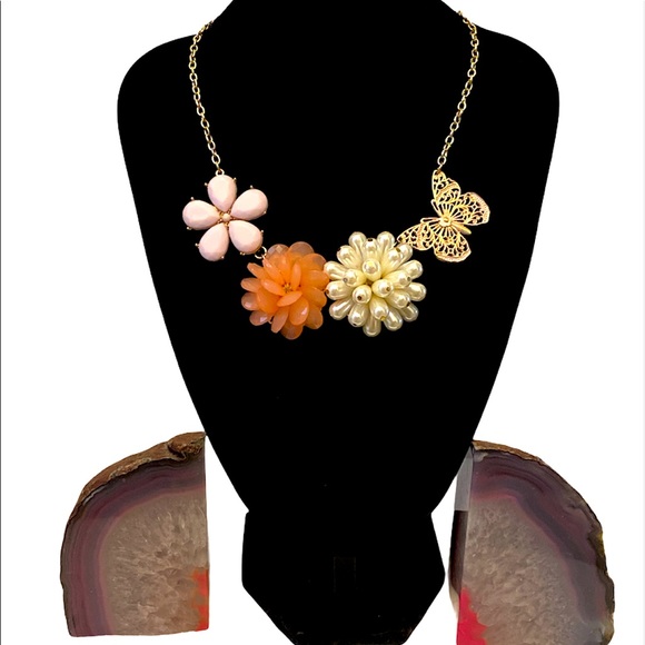 Candie's Jewelry - Candies- Floral/Butterfly Statement Necklace NWOT
